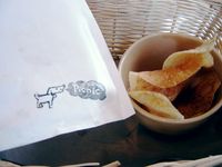 ハンバーガーの包み紙には